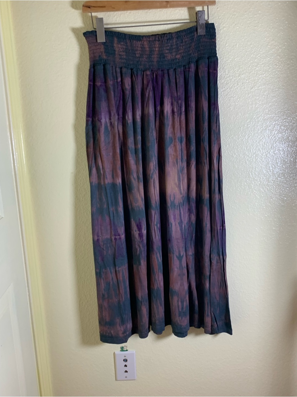 NWOT Jaded Gypsy Smocked Waist Tie-Dye Maxi Skirt
